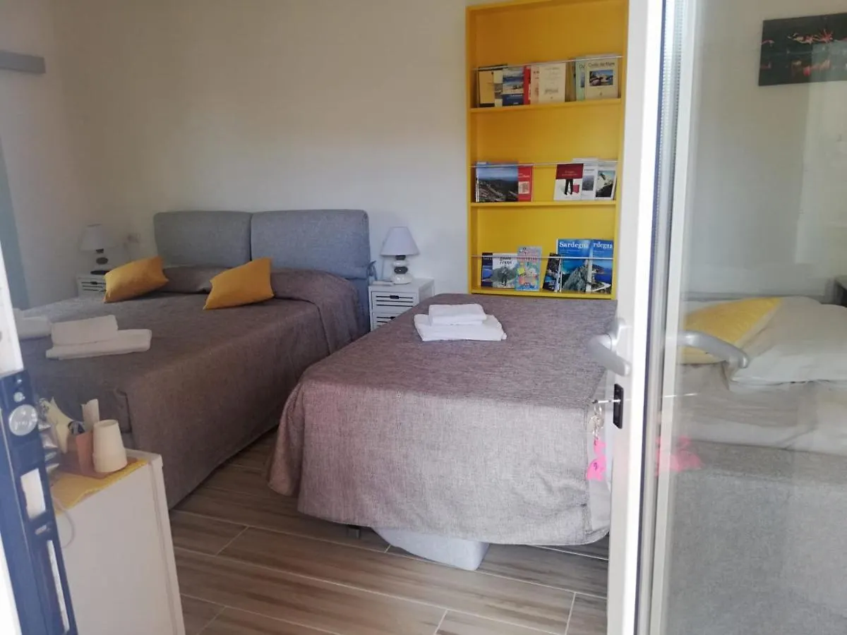 Flamingo Guest House- Rooms Olbia Italien